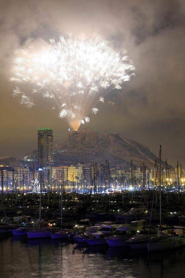Charming Apartment In Alicante Near The Sea & City Center 외부 사진