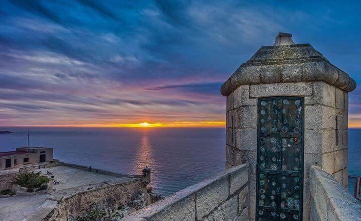 Charming Apartment In Alicante Near The Sea & City Center 외부 사진