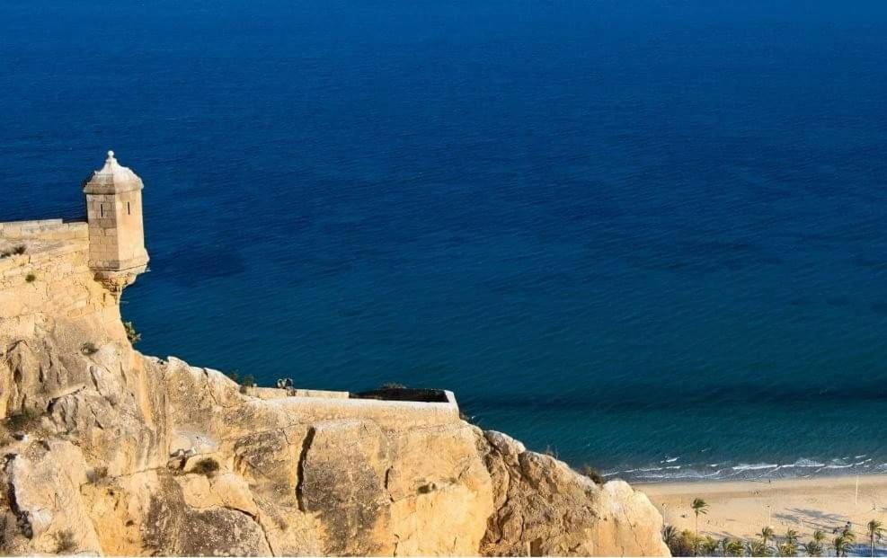 Charming Apartment In Alicante Near The Sea & City Center 외부 사진